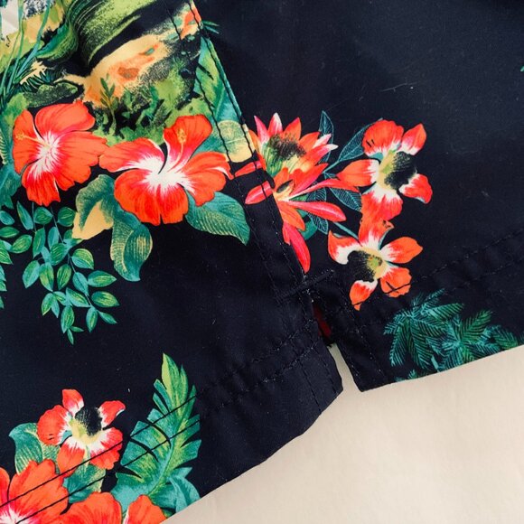 LANDS' END Men's "Volley" Swim Trunks NWT Size L - Picture 3 of 7